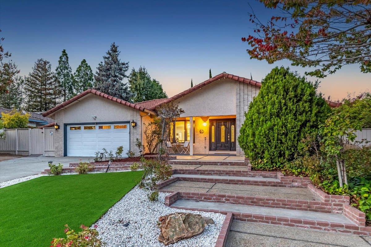 12866 GLEN BRAE Drive - Photo 2