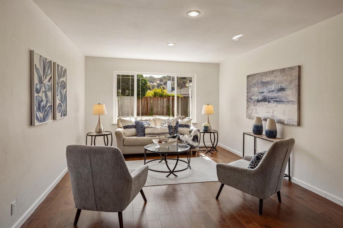 750 Almeria Drive - Photo 5