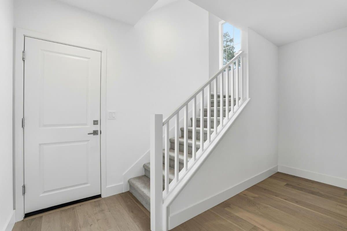 100 Oak Circle - Photo 2