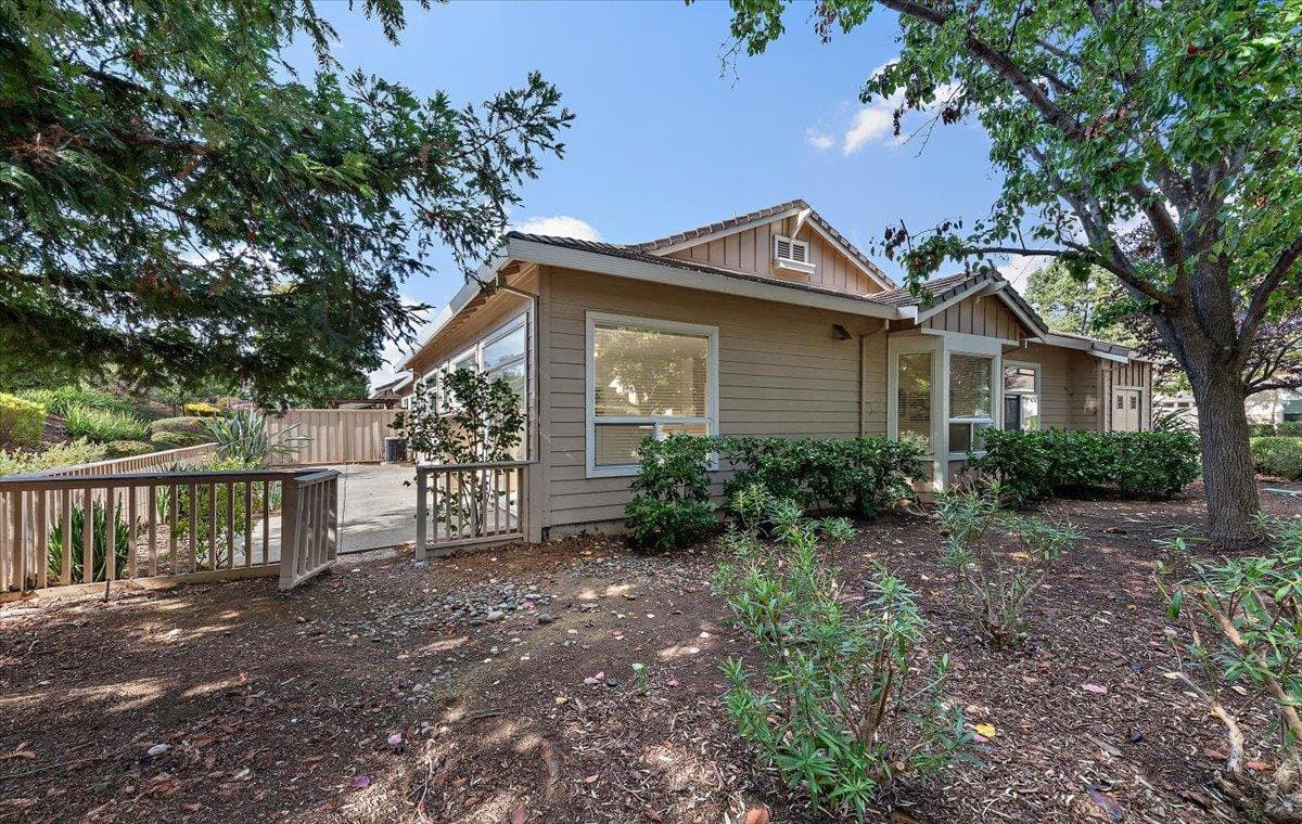 2006 Carignan Way - Photo 3