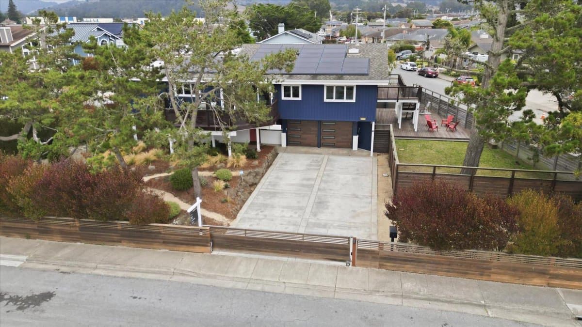 705 Alsace Loraine Avenue - Photo 2