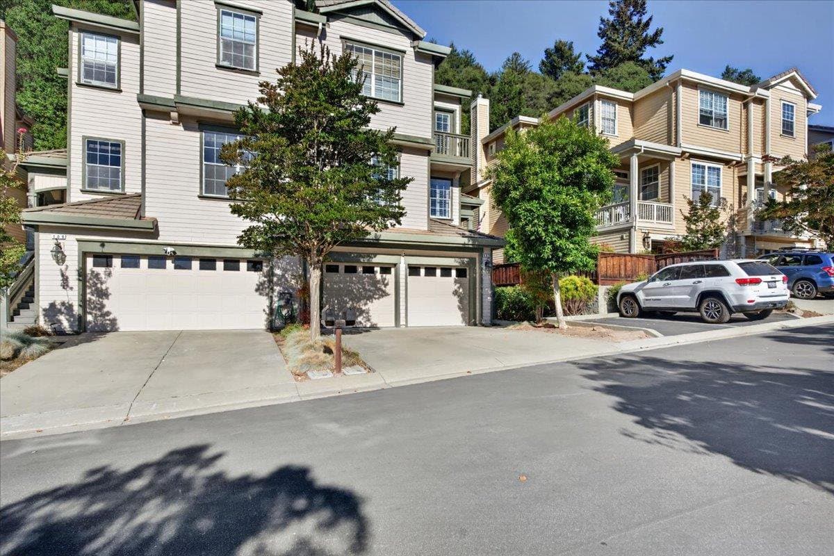 113 Woodhill Drive - Photo 2