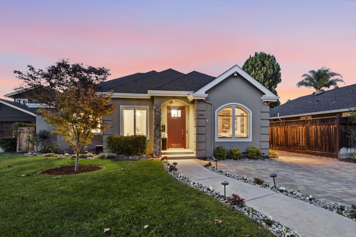 1509 Glenwood Avenue - Photo 1