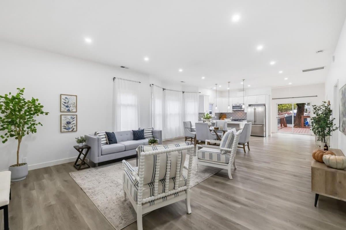 1160 Sherman Street - Photo 2
