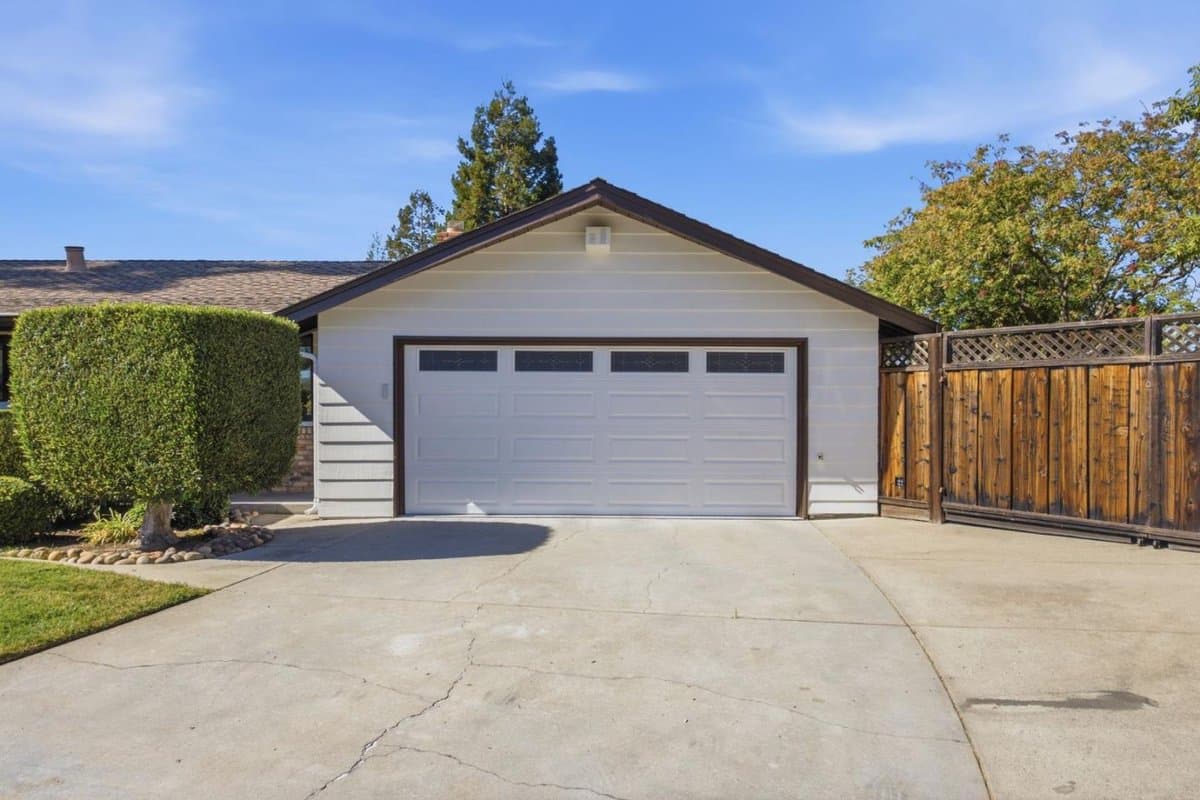 21905 Meadowview Lane - Photo 4