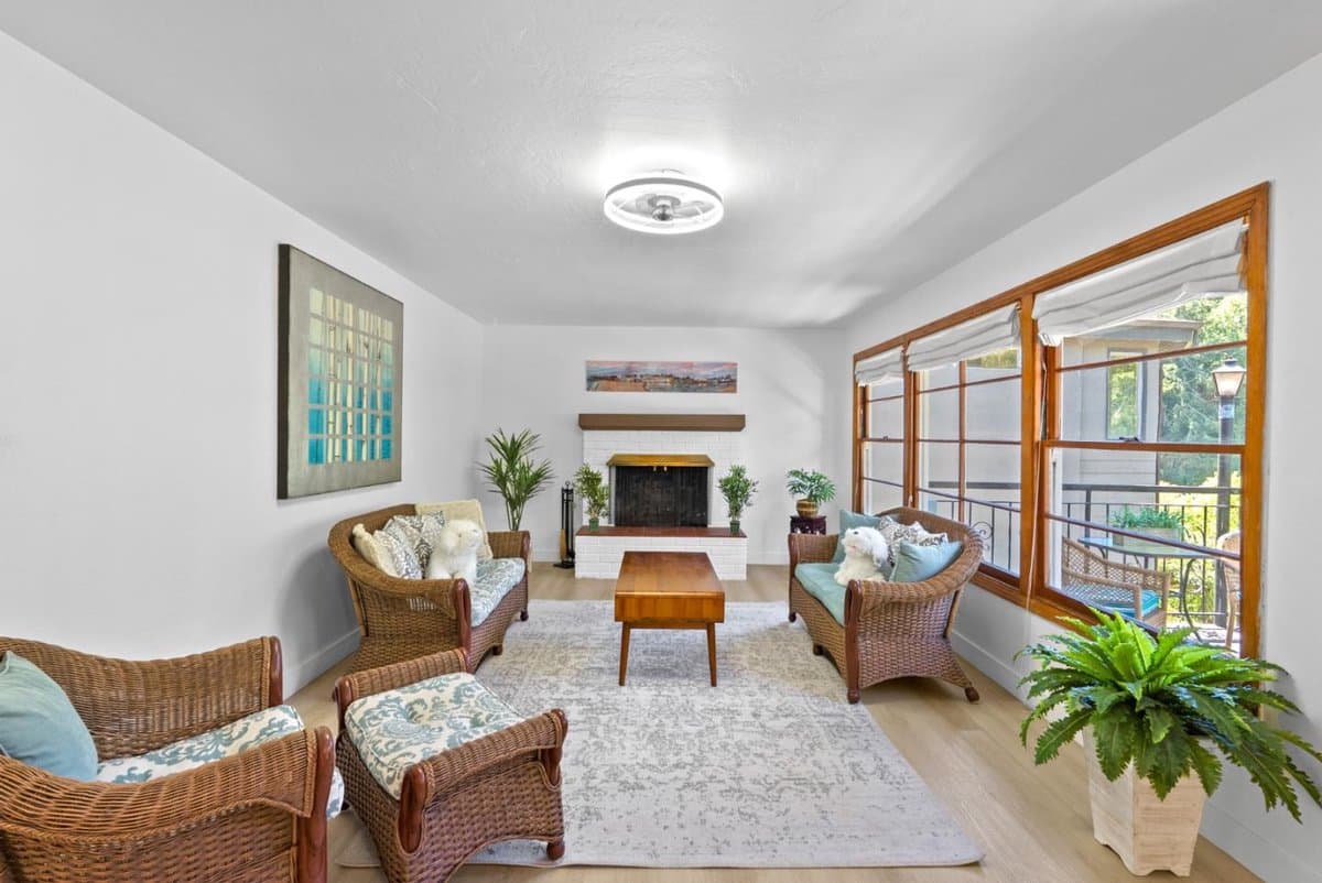 525 Riverview Drive - Photo 5