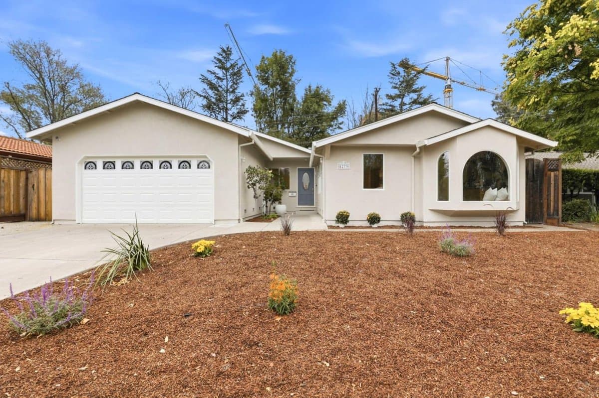 5279 Elmwood Drive - Photo 3