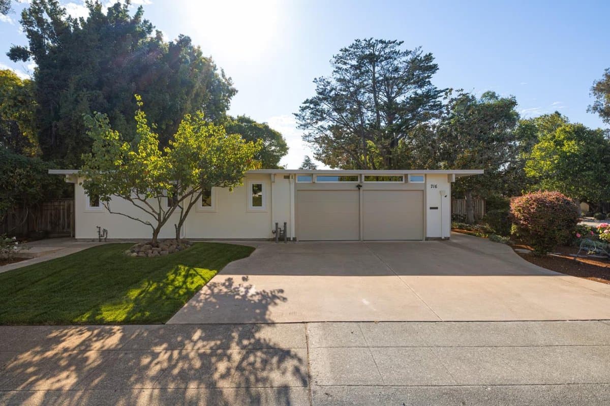 716 Gailen Avenue - Photo 2