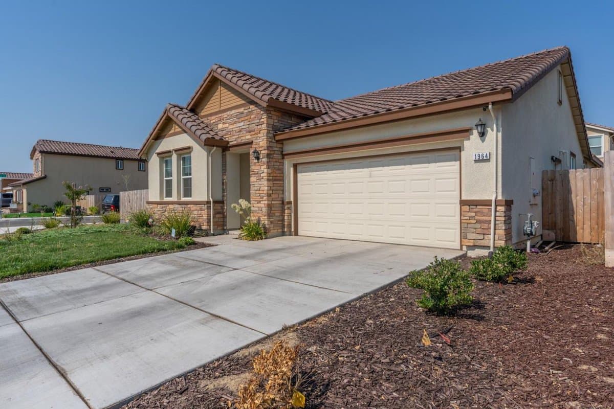1964 Gus Villalta Drive - Photo 2