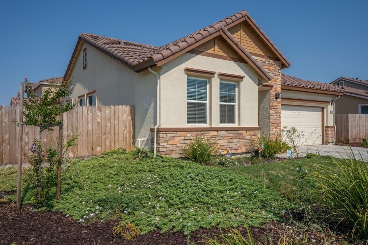 1964 Gus Villalta Drive - Photo 3