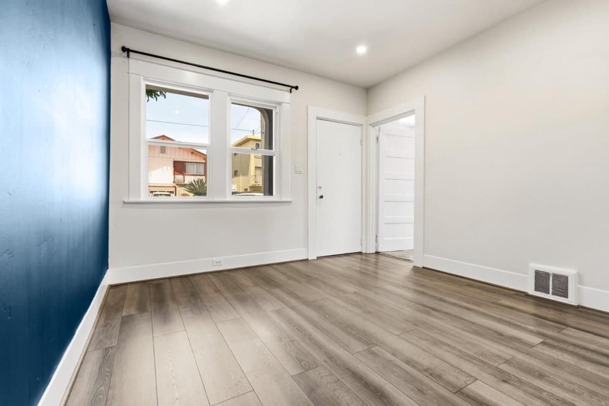 523 Baden Avenue - Photo 3