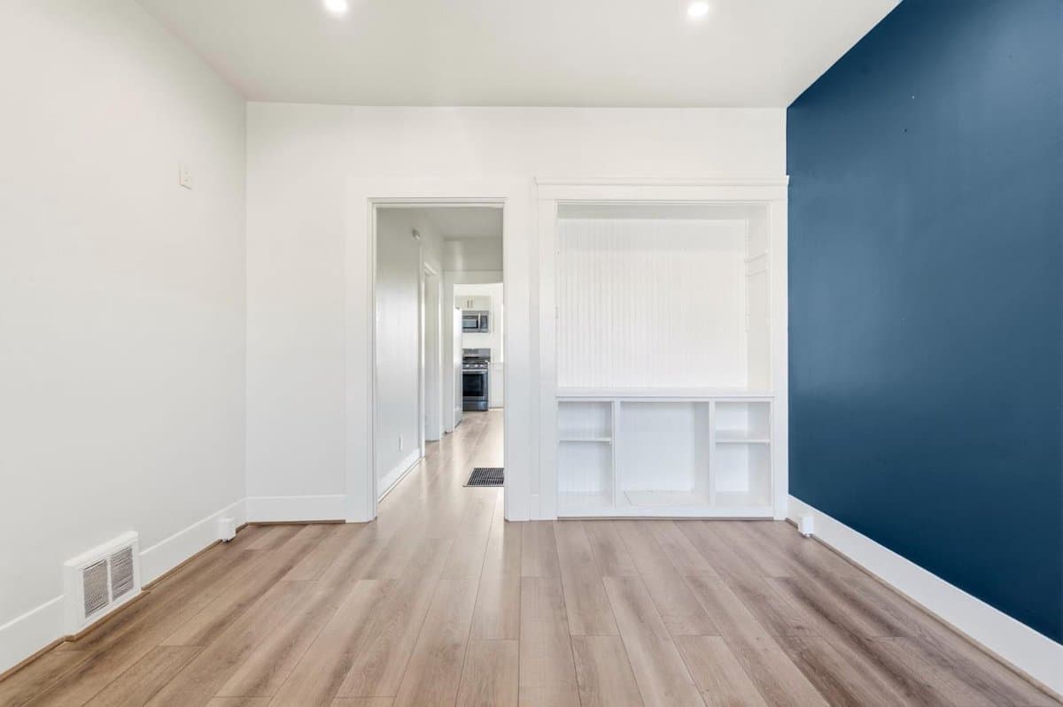 523 Baden Avenue - Photo 4