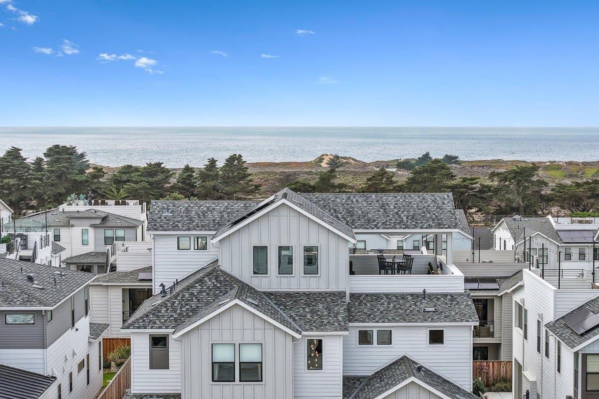 2409 Schooner Avenue - Photo 3