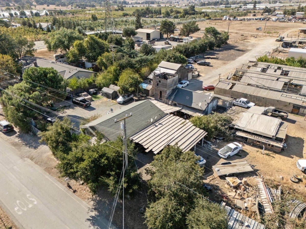 175 Miramonte Avenue - Photo 3