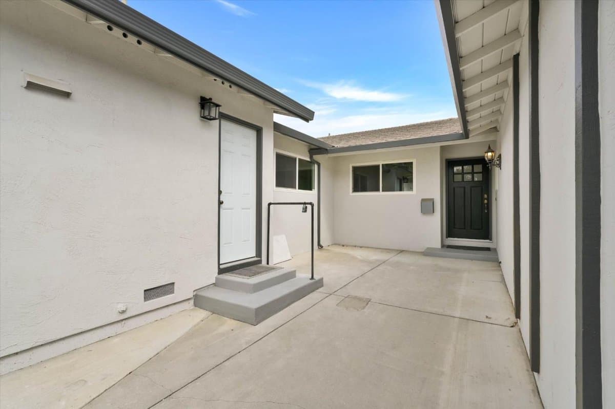 1943 Everglades Drive - Photo 4