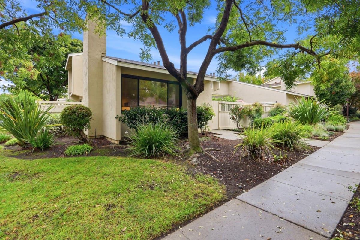 1235 Picasso Drive - Photo 2