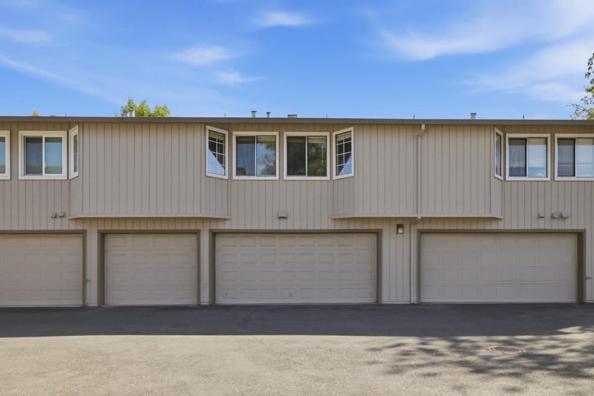 2286 Wine Maker Way - Photo 2