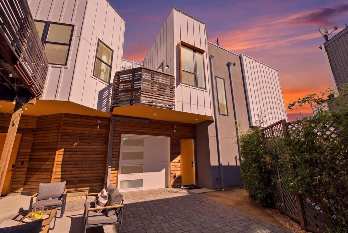 1510 8th Street - Photo 1