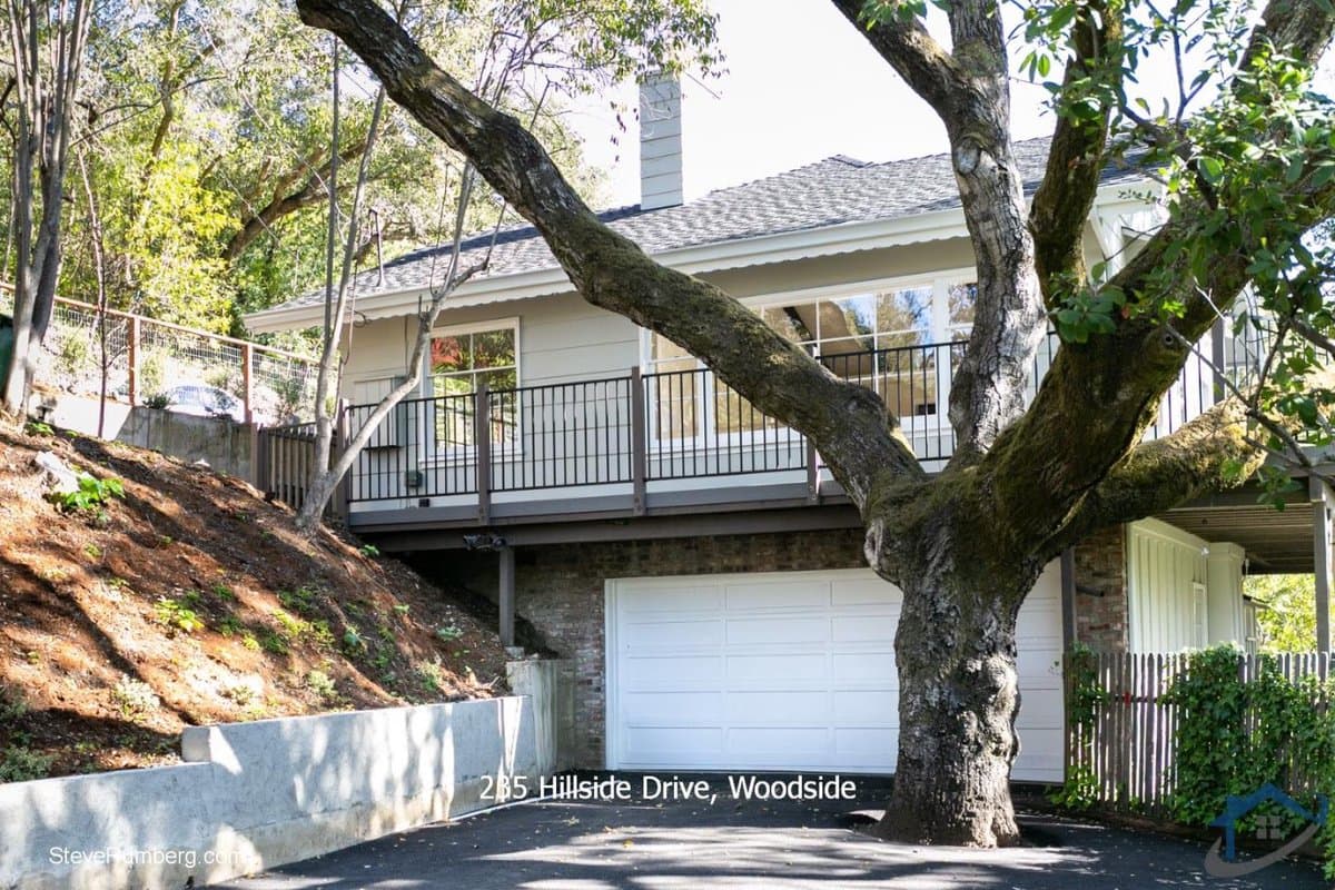 235 Hillside Drive - Photo 3