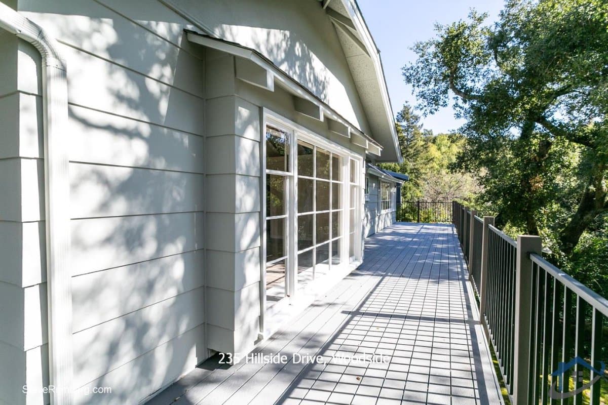 235 Hillside Drive - Photo 4