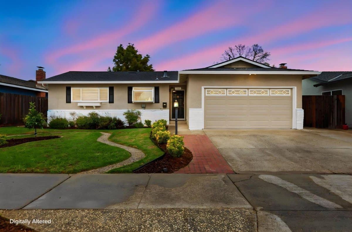 761 La Alondra Way - Photo 2