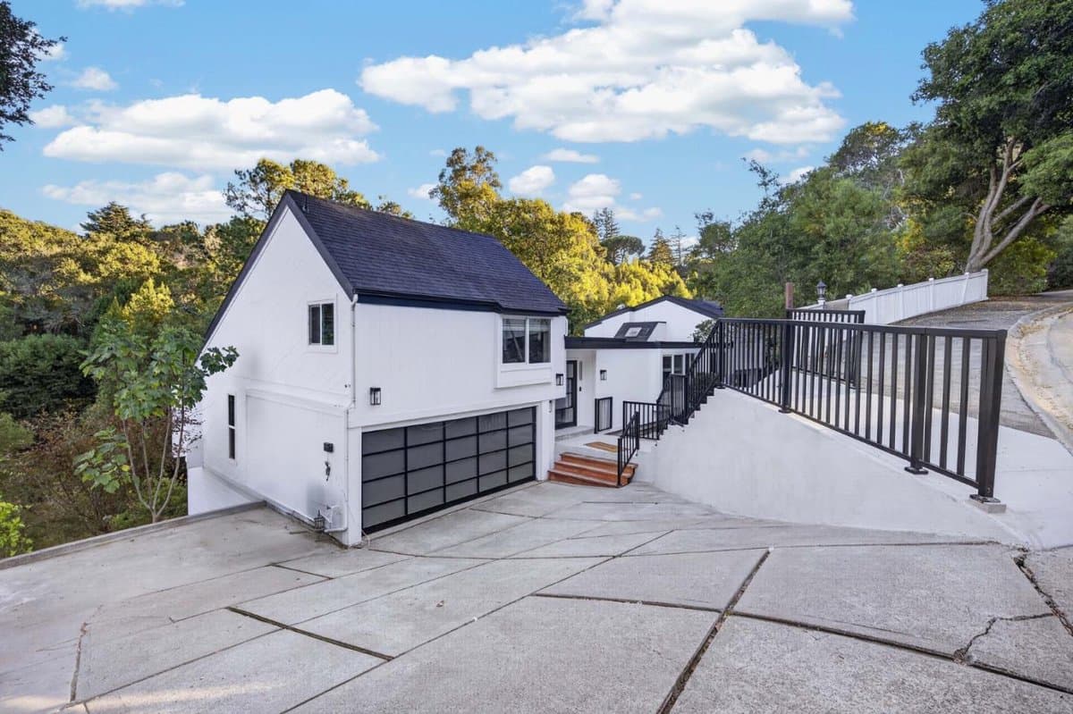 453 Remillard Drive - Photo 2