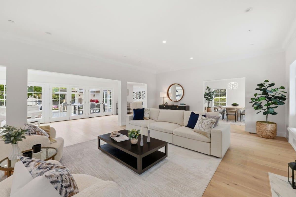 280 Uplands Drive - Photo 4
