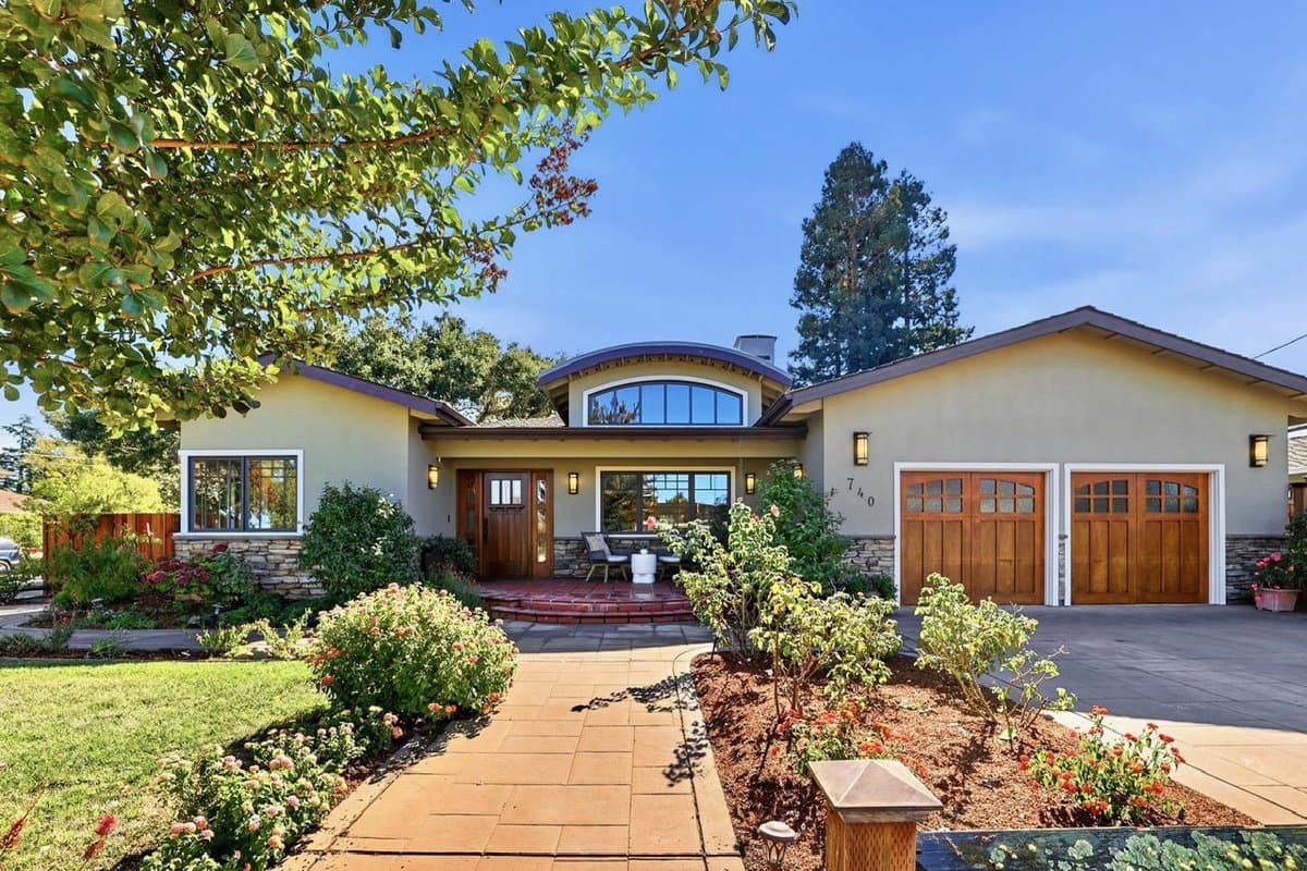 740 Spencer Court - Photo 1