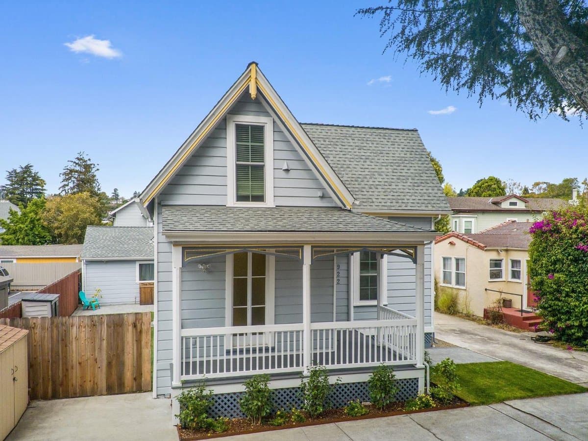 922 Mission Street - Photo 1