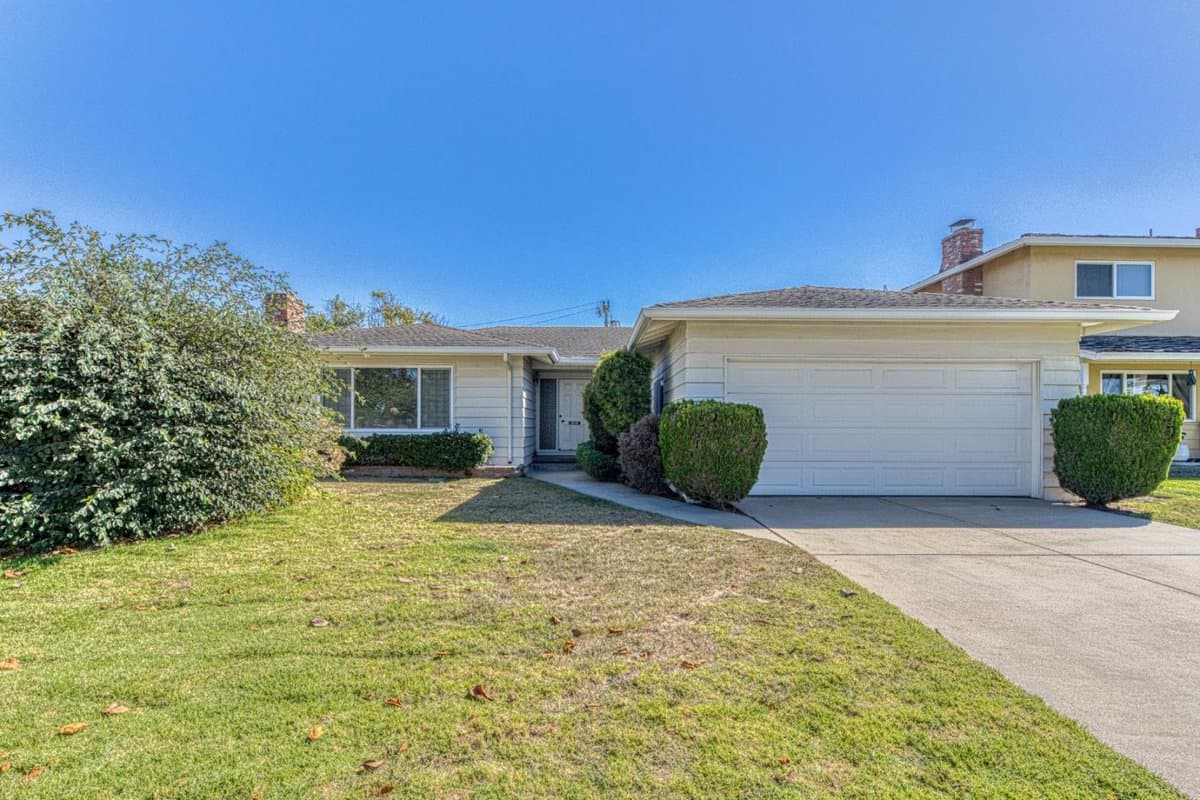 1049 West Alisal Street - Photo 1