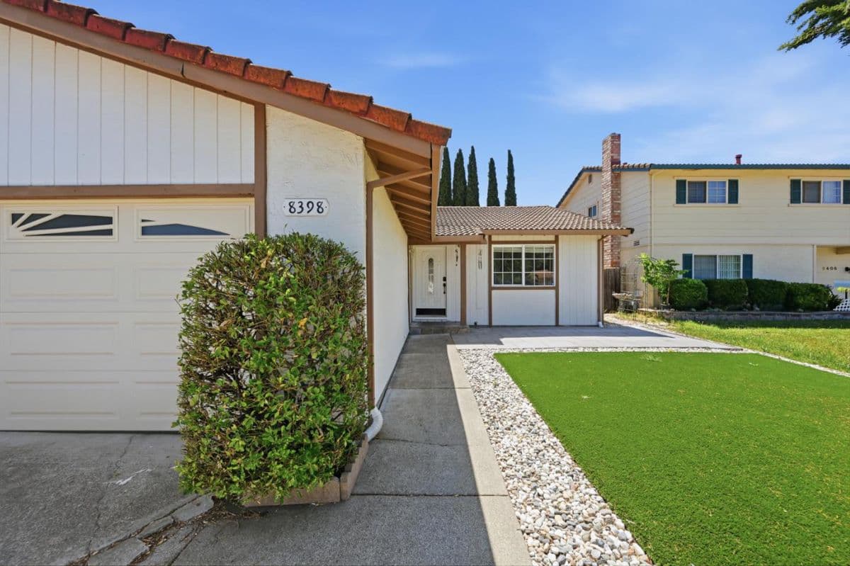 8398 Cypress Court - Photo 3