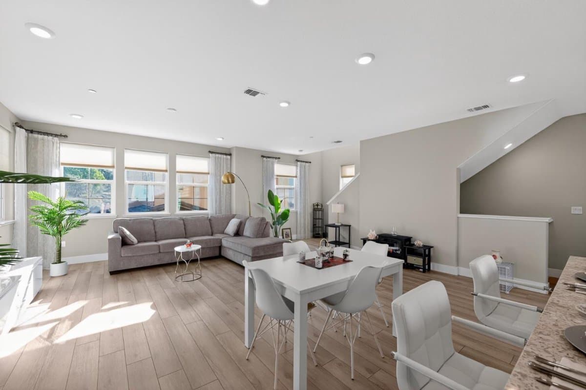 1303 Antonella Place - Photo 5