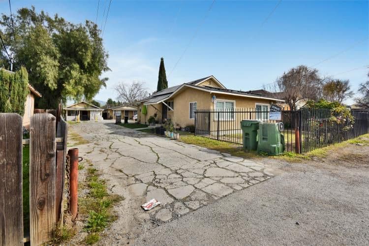 2138 East San Antonio Street - Photo 2
