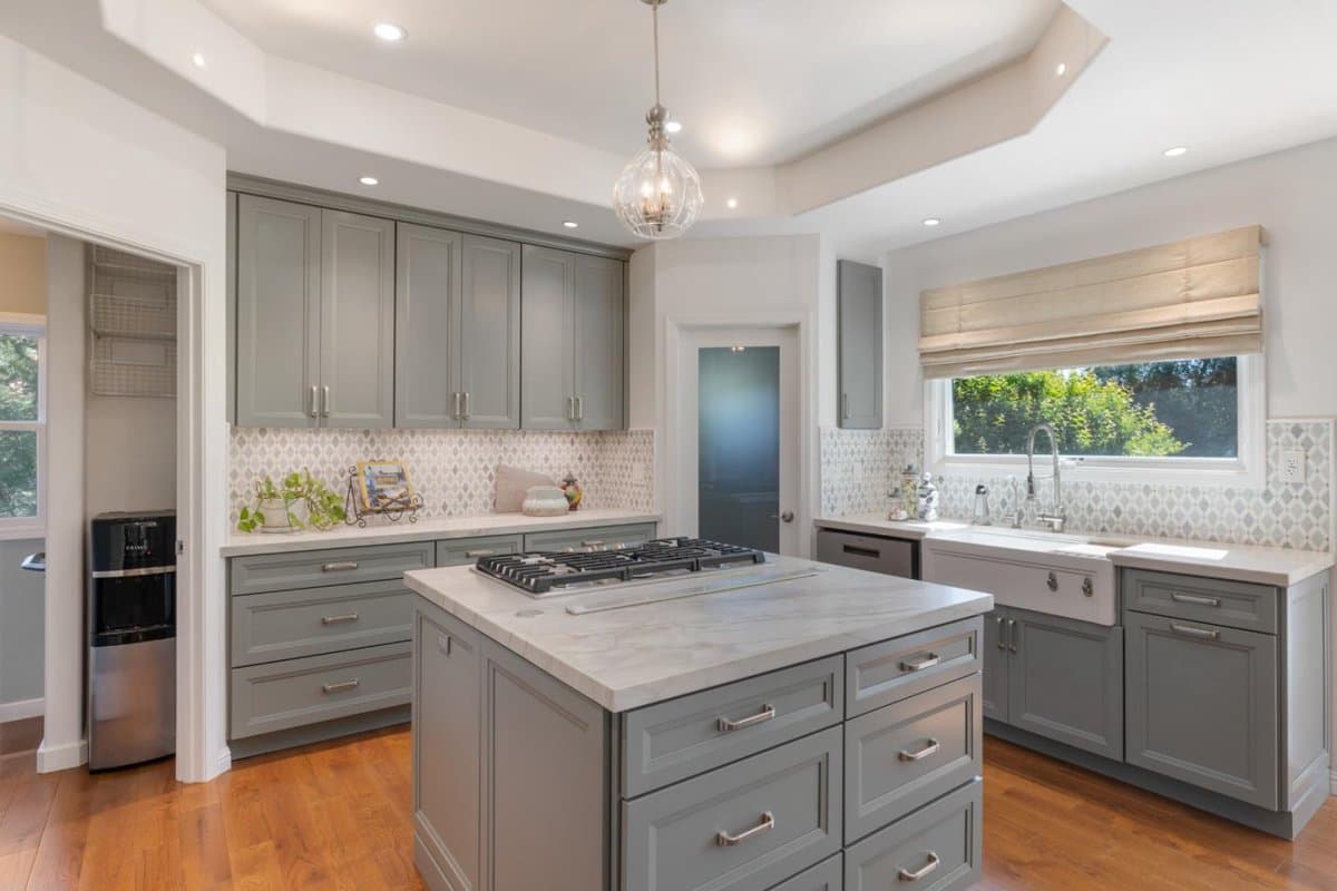 730 Greenview Place - Photo 5