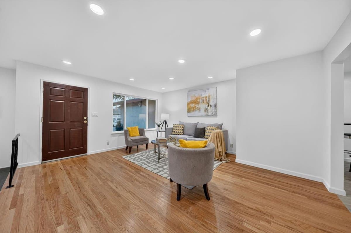 369 Grandin Court - Photo 5