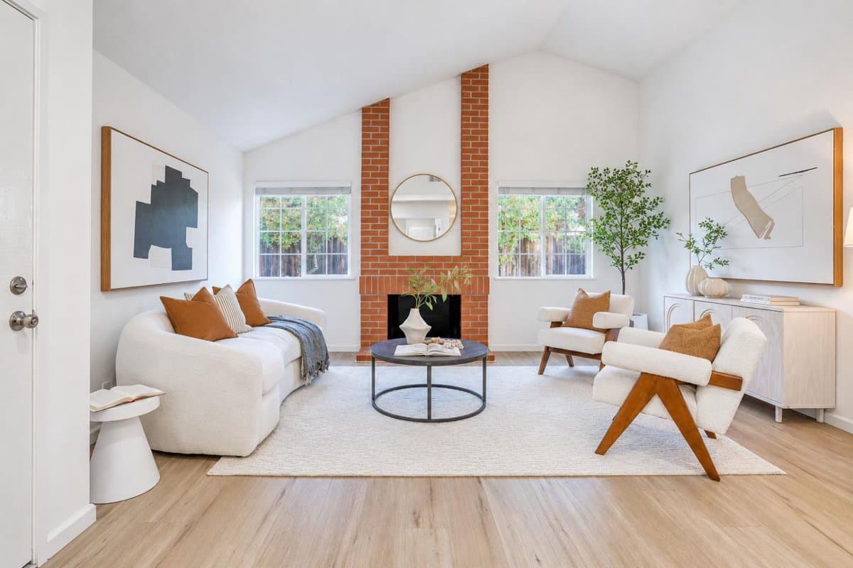 1819 Perrone Circle - Photo 2