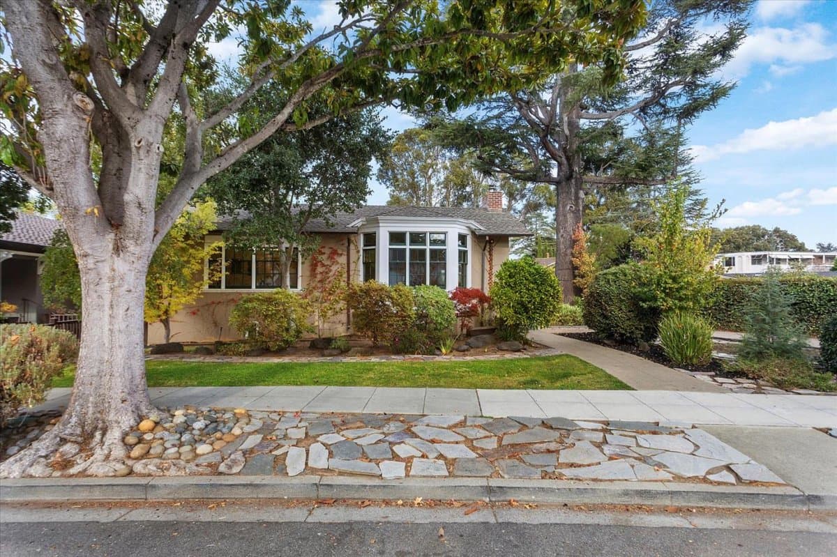 826 Walnut Avenue - Photo 2