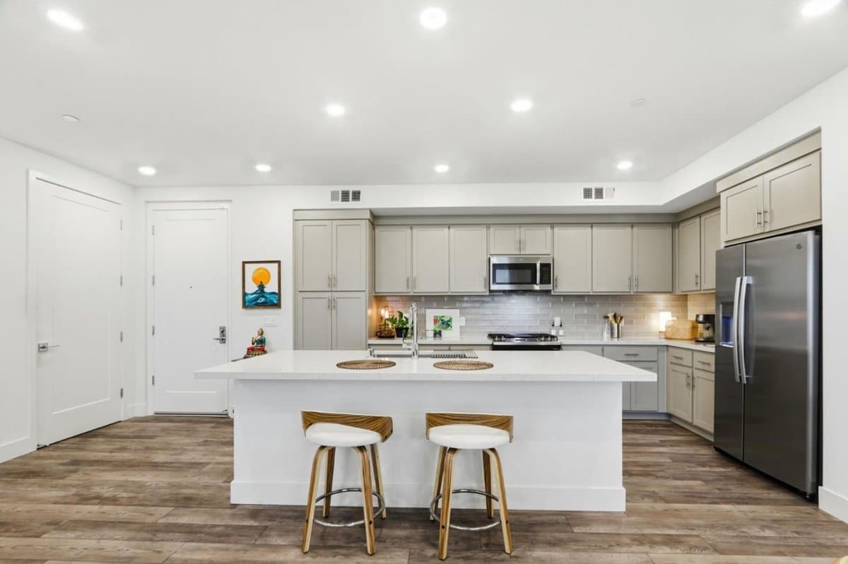 45188 Ambition Street #202 - Photo 4