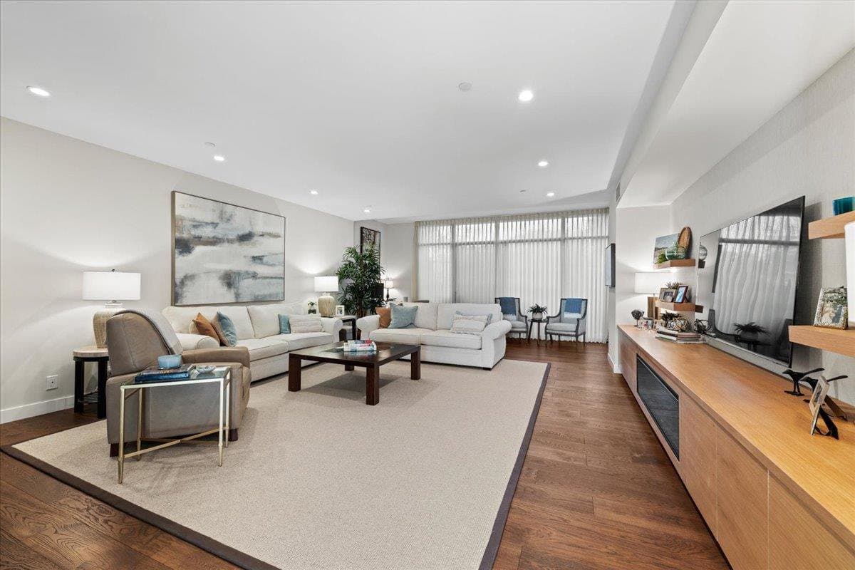 20 West 3rd Avenue #202 - Photo 2