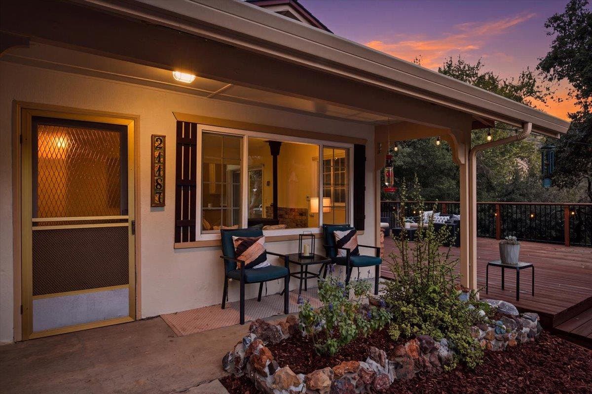 21187 Almaden Road - Photo 4