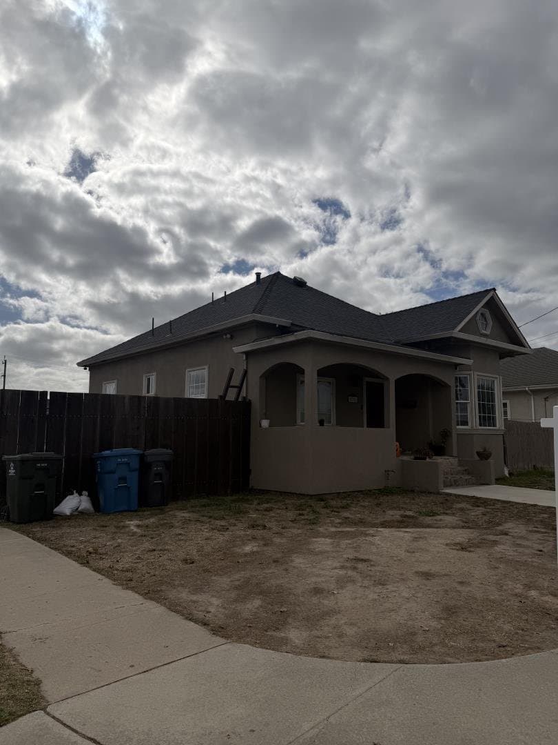 546 Towt Street - Photo 2