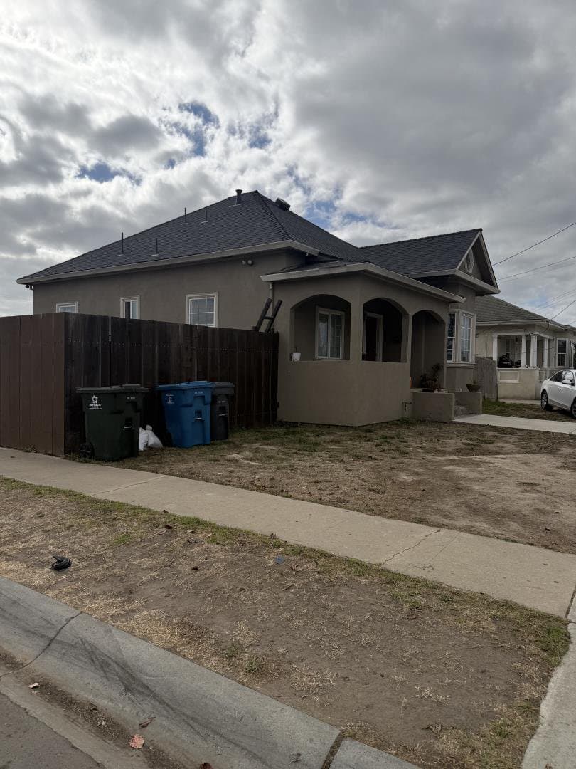 546 Towt Street - Photo 3