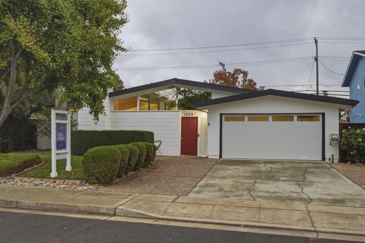 1075 Rembrandt Drive - Photo 1