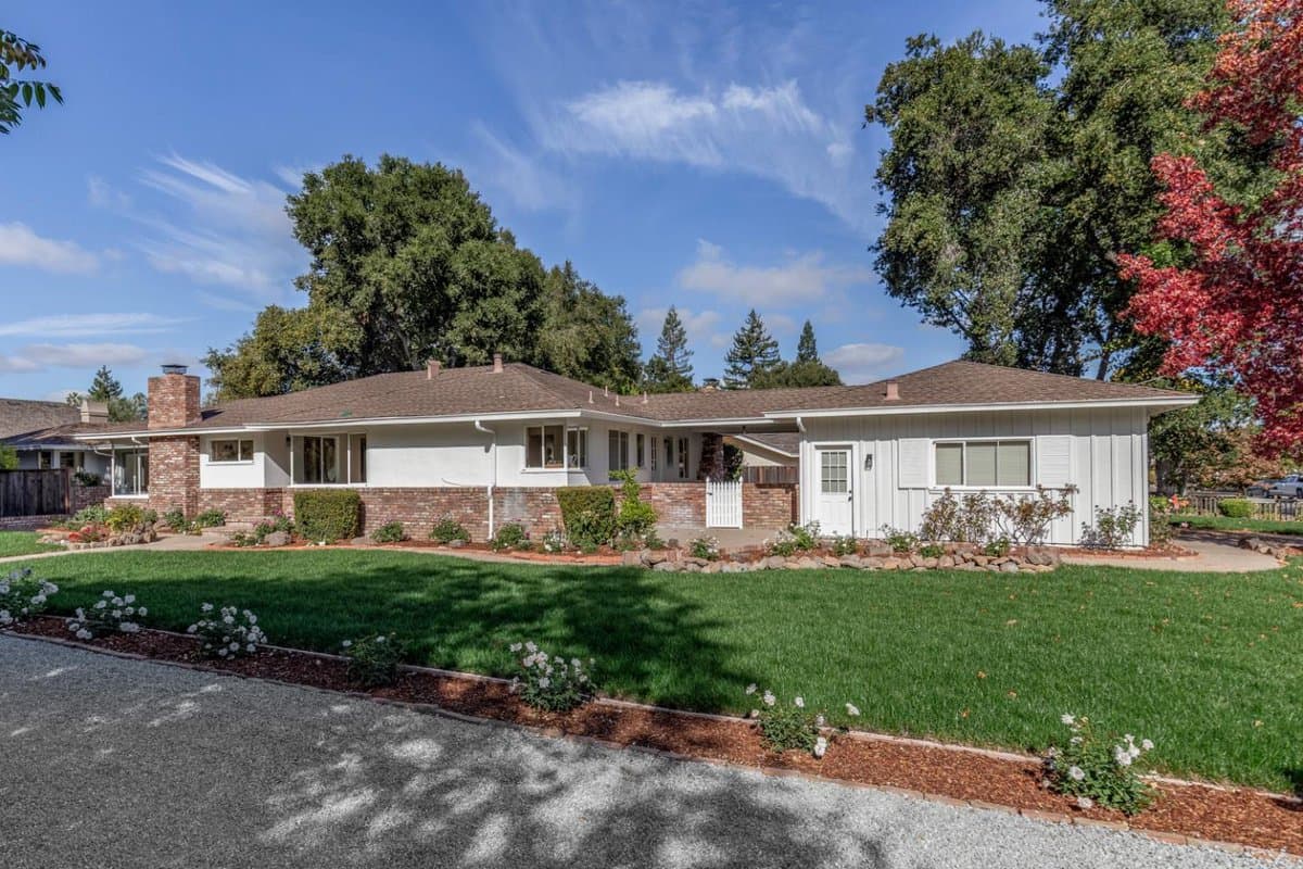 1385 Fremont Avenue - Photo 4