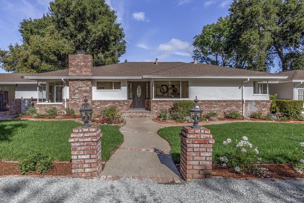 1385 Fremont Avenue - Photo 5