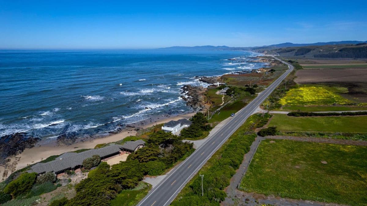 12901 Cabrillo Highway - Photo 2