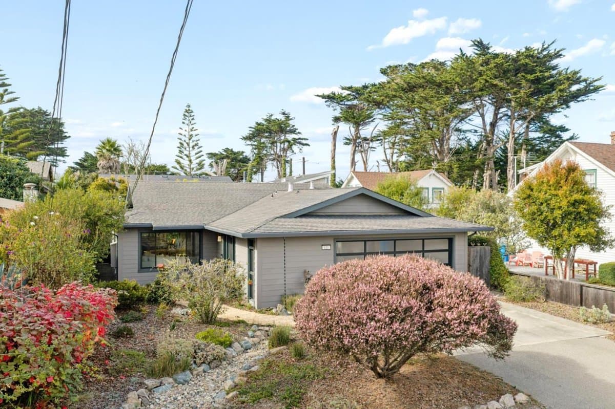 431 California Avenue - Photo 2