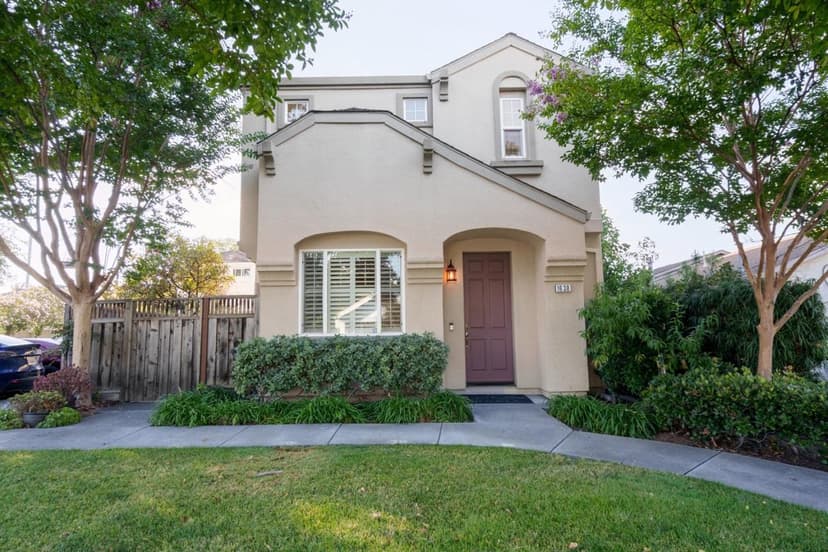1638 East San Antonio Street - Photo 1 of 8