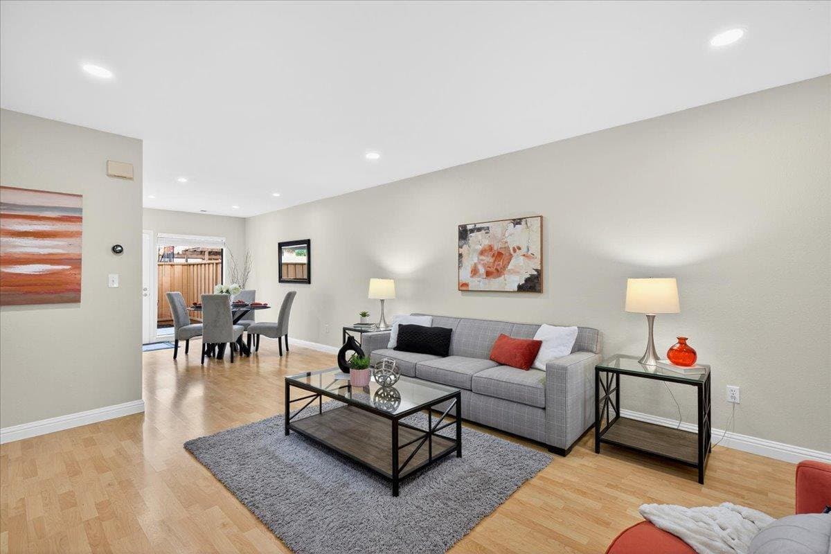 582 Pimlico Court - Photo 3