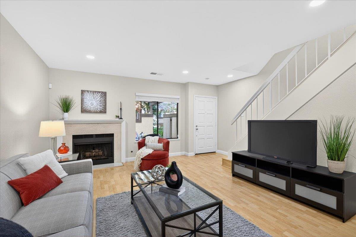582 Pimlico Court - Photo 5